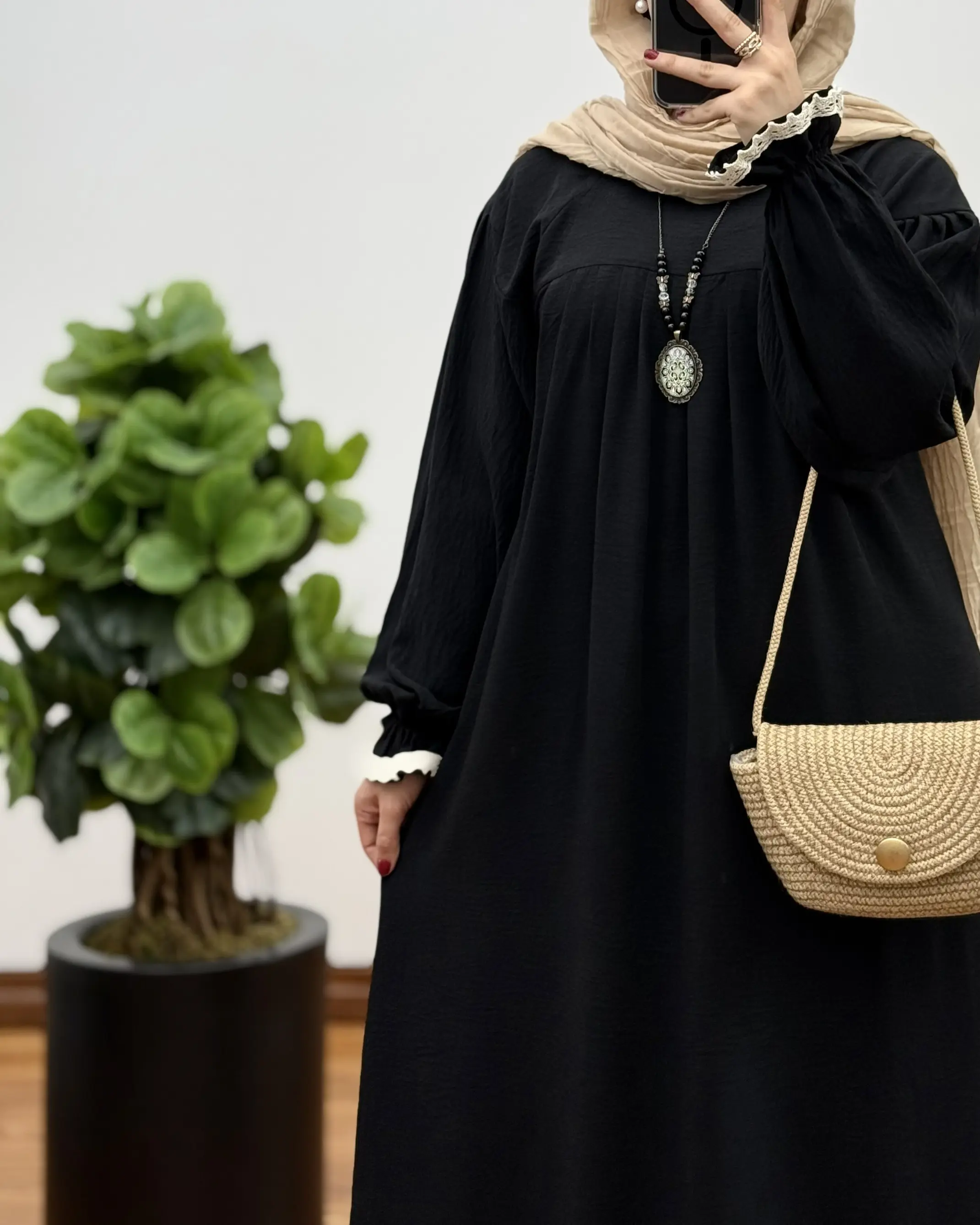 مانتو زنانه بلند ابروبادی مدل آیناز